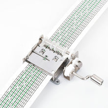 Load image into Gallery viewer, Håndsveivet spilledåse med papirbånd