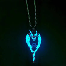 Load image into Gallery viewer, Glowing Wolf Necklace