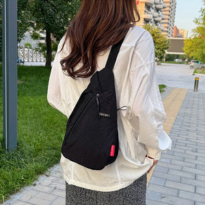 Simple And Lightweight Crossbody Bag