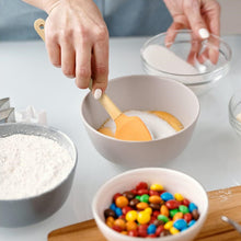 Load image into Gallery viewer, Silicone Spatula With Wooden