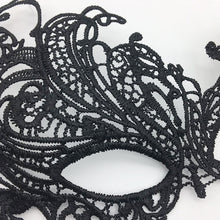 Load image into Gallery viewer, Women&#39;s Makeup Lace Eye Mask (Set Of Three)