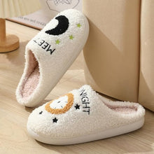 Load image into Gallery viewer, Cartoon Print Plush Slippers