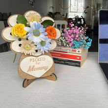 Load image into Gallery viewer, Mother&#39;s Day DIY Hand Picked Flower Holder Gift