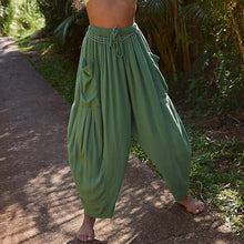 Load image into Gallery viewer, Women&#39;s Quinn Cargo Pants