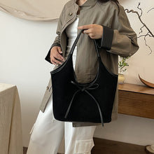 Load image into Gallery viewer, Women&#39;s Elegant Bow Decorated Shoulder Bag
