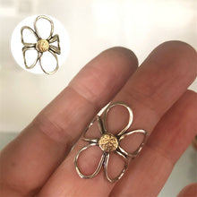 Load image into Gallery viewer, Vintage Floral Ring