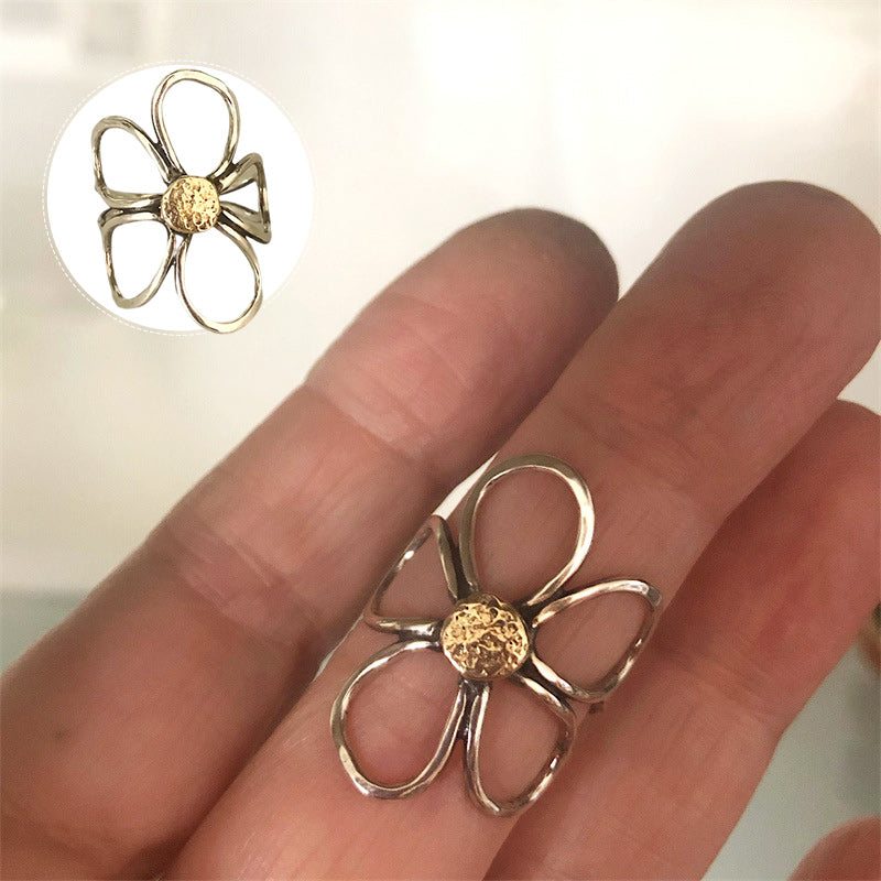 Vintage Floral Ring