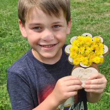 Load image into Gallery viewer, Mother&#39;s Day DIY Hand Picked Flower Holder Gift