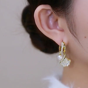 Apricot Leaf Pearl Earrings
