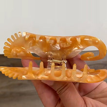 Load image into Gallery viewer, Unique Fashionable Hair Claw