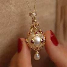 Load image into Gallery viewer, Gold chain net pearl necklace