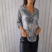 Load image into Gallery viewer, Casual Pockets Pleated Blouses