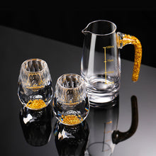 Load image into Gallery viewer, 3D Gläser med glass av isbreer Whiskyglass i krystallgullfolie
