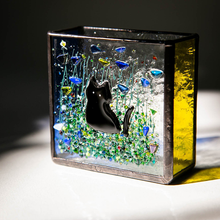 Load image into Gallery viewer, Cats Stained Glass Vase