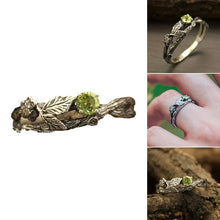 Load image into Gallery viewer, Vintage Leaf Ring