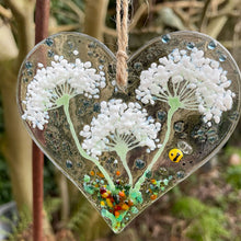 Load image into Gallery viewer, Heart Shaped Flower Pendant
