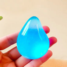 Load image into Gallery viewer, Decompressing Water Drop Sensory Toy