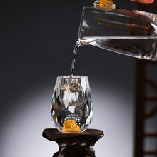 Load image into Gallery viewer, 3D Gläser med glass av isbreer Whiskyglass i krystallgullfolie
