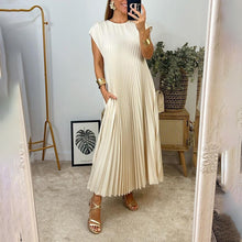 Load image into Gallery viewer, Women Pleated Simple Solid Color Dress