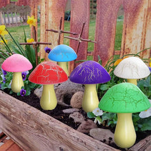 Load image into Gallery viewer, Solar-Powered Mushroom Garden Lights