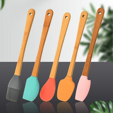 Load image into Gallery viewer, Silicone Spatula With Wooden