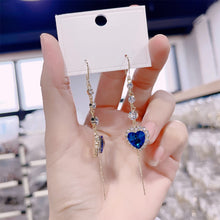 Load image into Gallery viewer, Exquisite Blue Heart Gemstone Threader Earrings