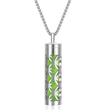 Load image into Gallery viewer, Aromatherapy Pendant Necklace
