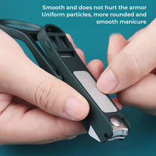 Load image into Gallery viewer, Portable Nail Scissors With Magnifying Glass