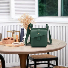Load image into Gallery viewer, Leather shoulder bag with unique design