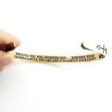 Load image into Gallery viewer, Adjustable Crown Bracelet
