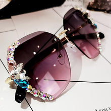 Load image into Gallery viewer, Vintage Fashion Rimless Crystal Sunglasses