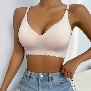 Women's Solid Scallop Trim Wireless Push Up Bra