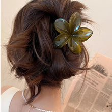 Load image into Gallery viewer, Flower Design Hair Claws