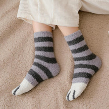 Load image into Gallery viewer, Cat Paw Indoor Socks