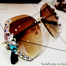 Load image into Gallery viewer, Vintage Fashion Rimless Crystal Sunglasses