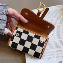 Load image into Gallery viewer, Checkerboard Pattern D Letter Design Card Holder