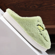 Load image into Gallery viewer, Cozy Christmas House Slippers