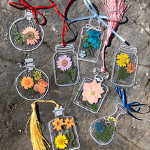 Load image into Gallery viewer, Bokmerkesett for tørkede blomster