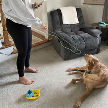 Load image into Gallery viewer, Electric String Rope Launcher Toy