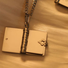 Load image into Gallery viewer, Openable Book Necklace