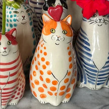 Load image into Gallery viewer, Polka Dot Cat Vase