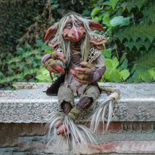 Load image into Gallery viewer, Garden Protector Goblin