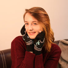 Load image into Gallery viewer, Snowflake Printed Knitted Touchscreen Gloves
