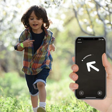 Load image into Gallery viewer, Kids&#39; Waterproof Silicone Anti-loss Wristband