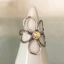 Load image into Gallery viewer, Vintage Floral Ring