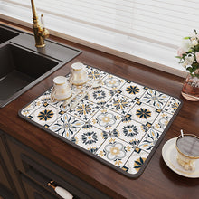 Load image into Gallery viewer, Retro Quick-Drying Water-Draining Mat for Kitchen Bar Countertops