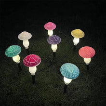 Load image into Gallery viewer, Solar-Powered Mushroom Garden Lights