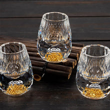 Load image into Gallery viewer, 3D Gläser med glass av isbreer Whiskyglass i krystallgullfolie