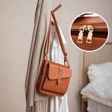 Load image into Gallery viewer, Leather shoulder bag with unique design