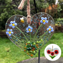 Load image into Gallery viewer, Heart Shaped Flower Pendant